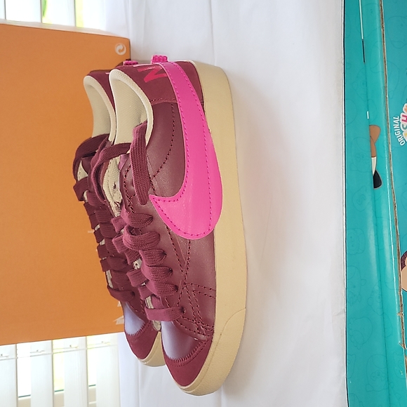 Nike Blazer Low 77 Jumbo - Picture 1 of 5